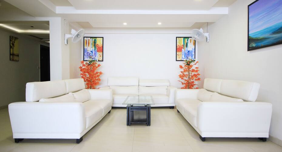 Hotel Skyland, Ahmedabad 3